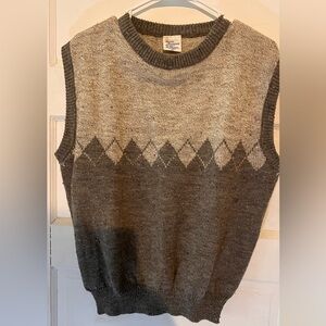 Majestic International sweater vest